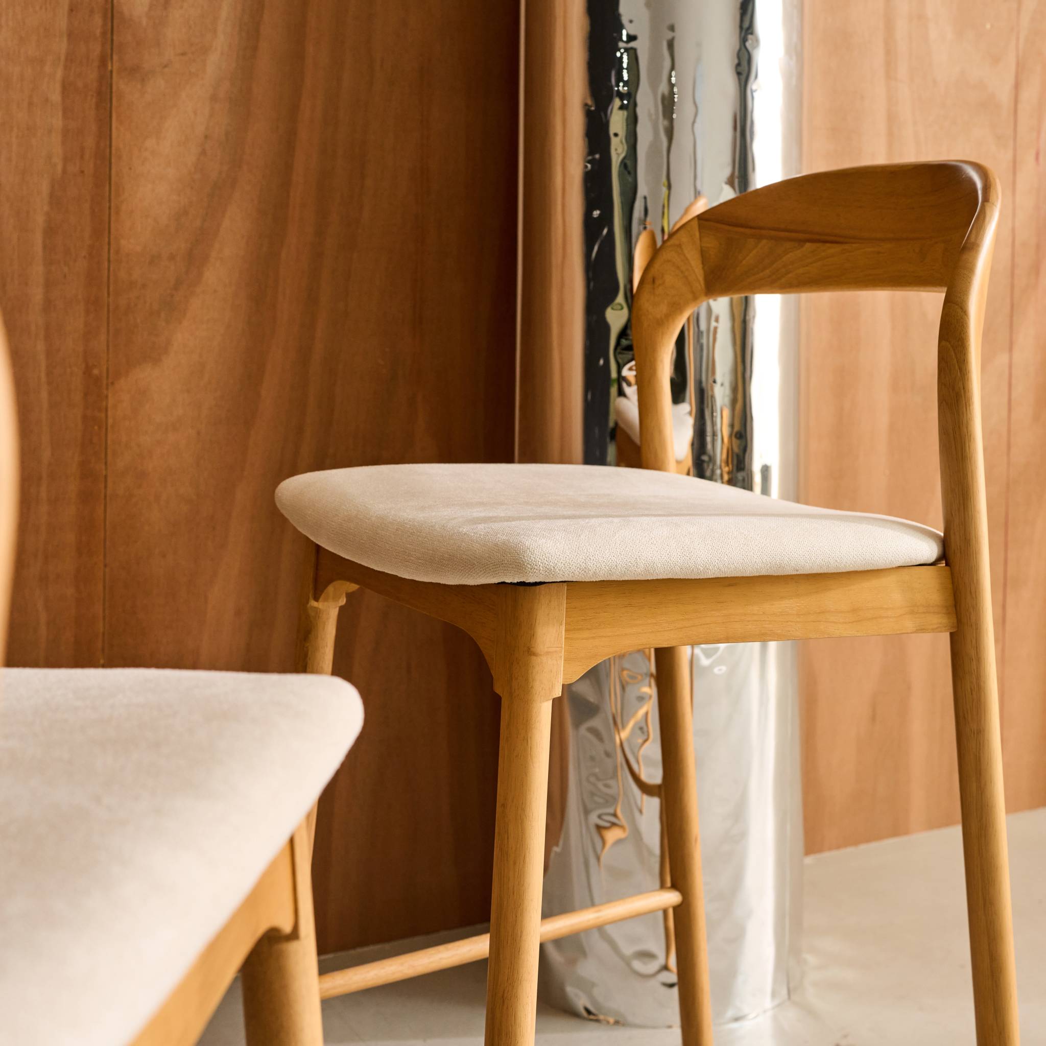 Tabouret de bar vintage bois d'hévéa et tissu 67,5cm (lot de 2) ATHENA