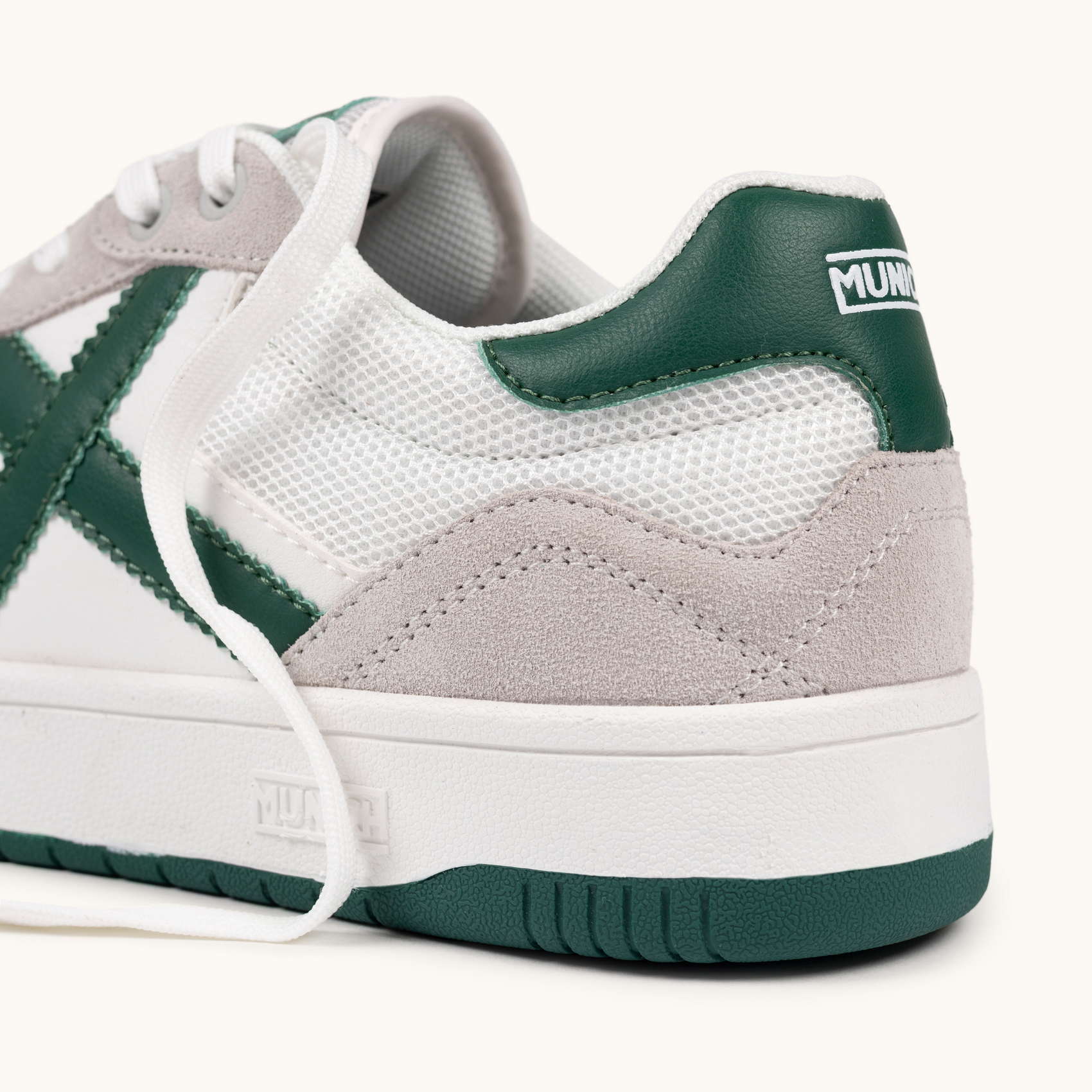 MUNICH STILO 10 Sneaker de Estilo Urbano Blanco y Verde