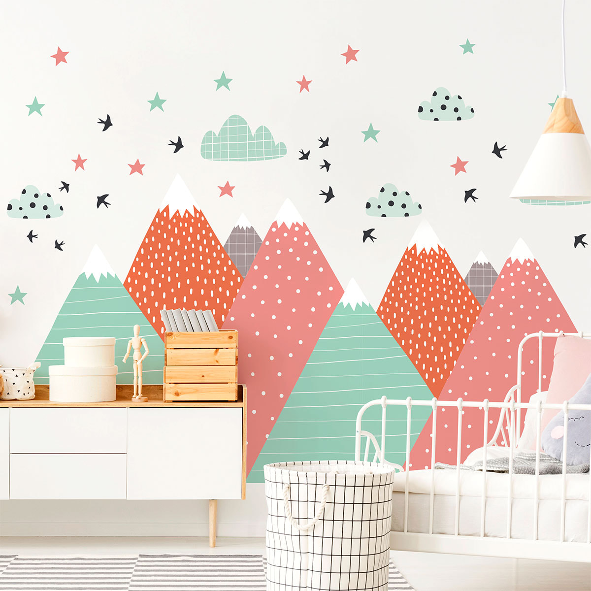 Stickers muraux enfants - Décoration chambre bébé - Autocollant Sticker mural géant enfant montagnes scandinaves LINDKA