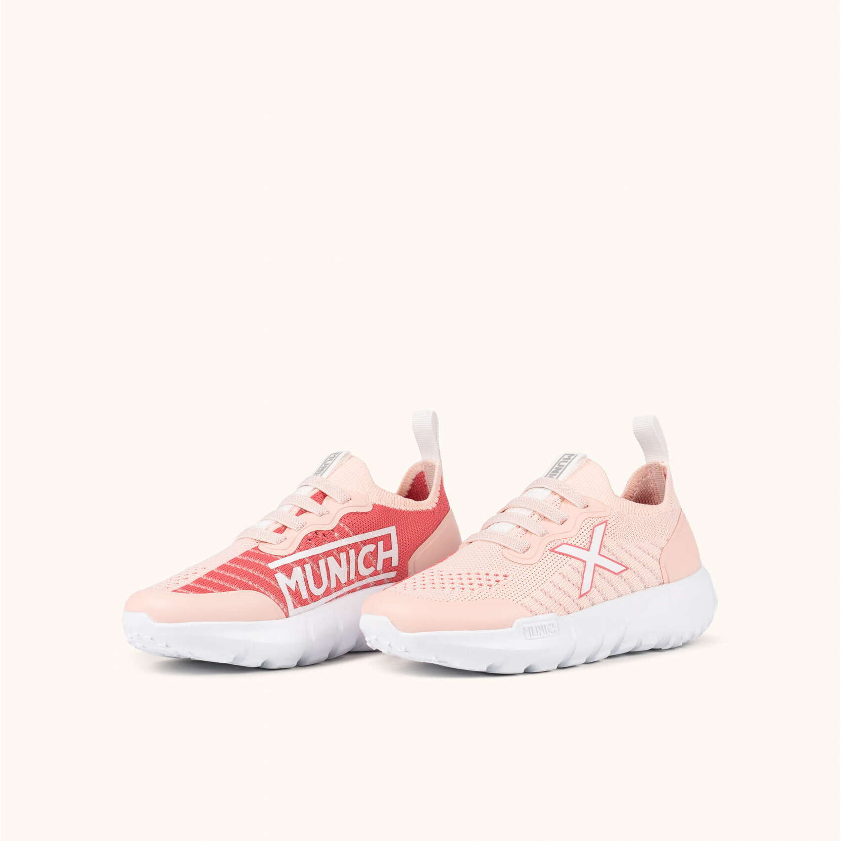 Zapatillas deportivas elásticas con estética futurista MUNICH JONY KID 19