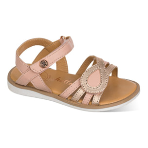Sandalia en piel con velcro