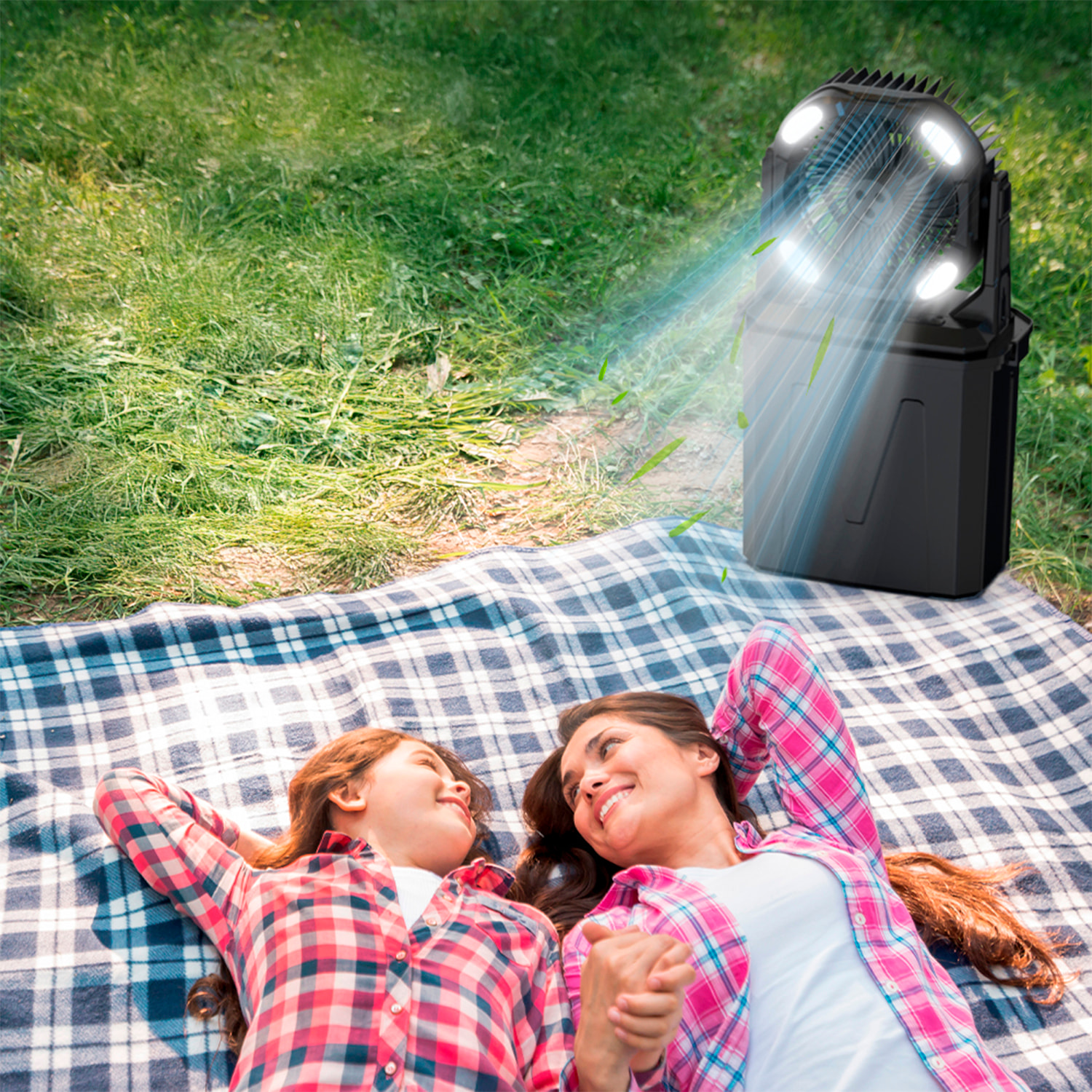 Ventilatore con 4 velocità, 4 modalità spray e luci RGB con modalità diverse, serbatoio da 9L, timer e telecomando. Include power bank 10.000mAh, 6W e vento max. 5,2 m/s.