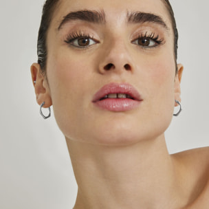 Pendientes de 13mm de diámetro acabados en rodio
