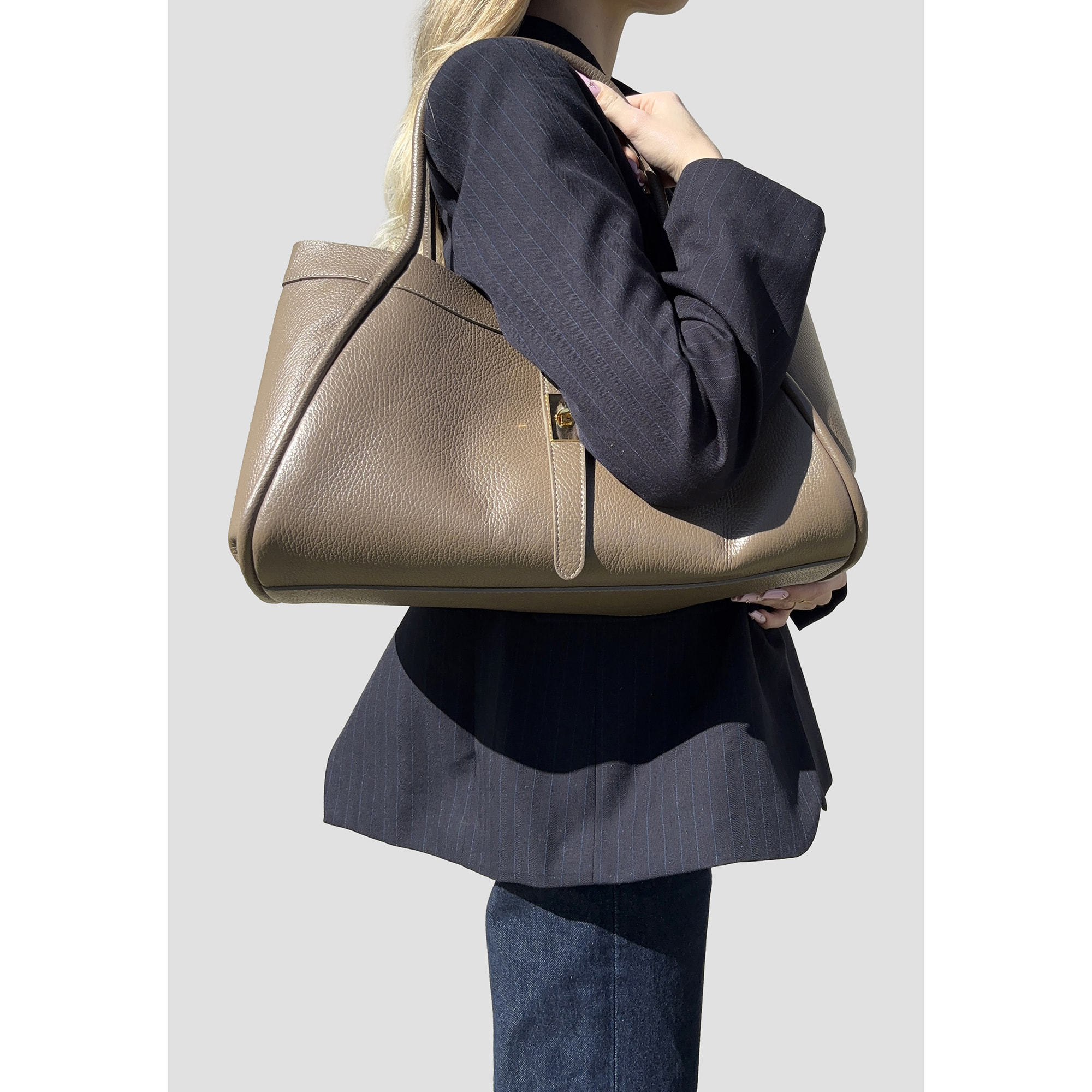 Borsa a Mano Elegante da Donna in Pelle Martellata