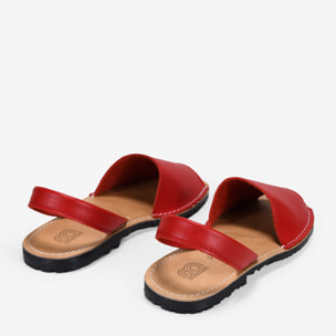 Abarcas planas en piel roja