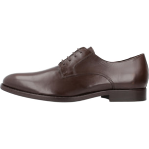 Zapatos de Vestir Hombre de la marca GEOX  modelo U HAMPSTEAD Brown