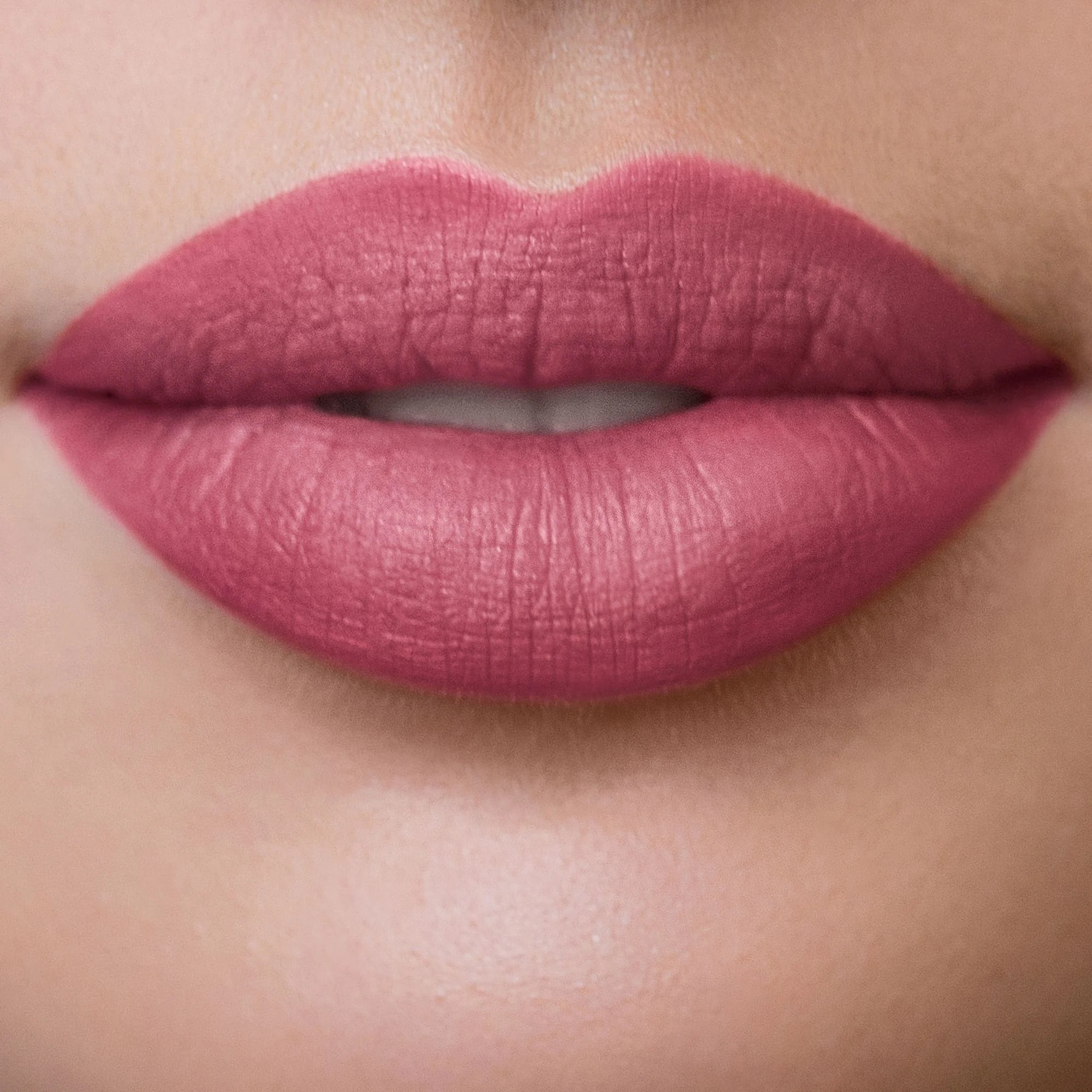 LONG LASTING LIQUID LIPSTICK Rossetto liquido long lasting 10H dal finish matt