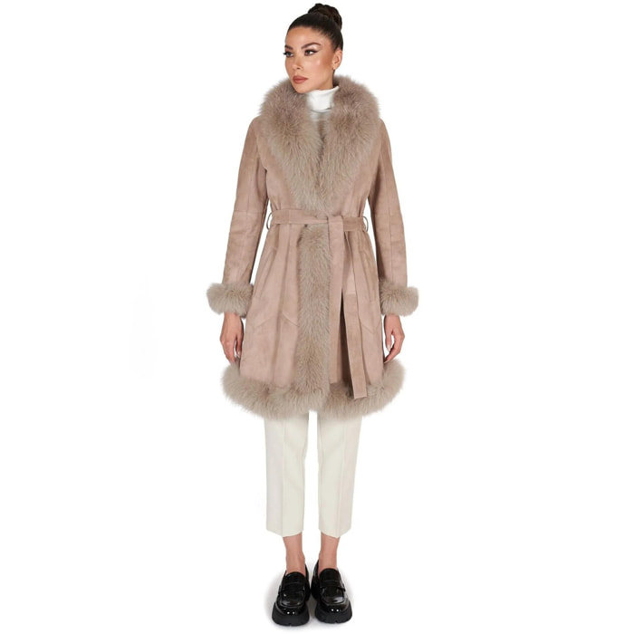 Cappotto in montone scamosciato beige con collo in volpe