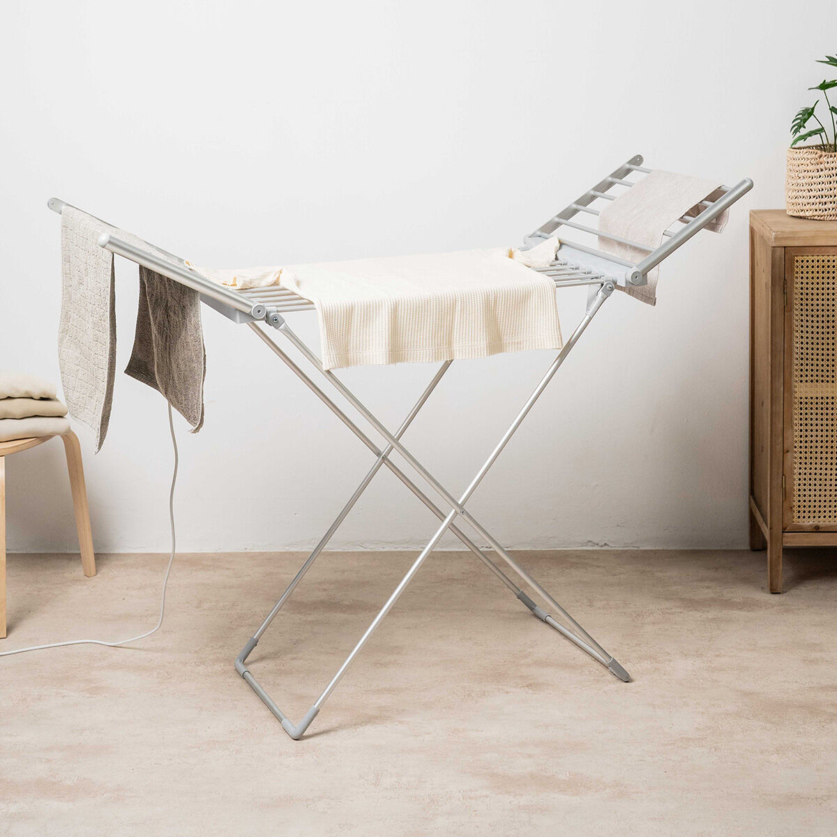 Étendoir électrique pliable avec ailes, écran tactile, minuterie et contrôle de la température Warmmat InnovaGoods 230 W 20 Barr