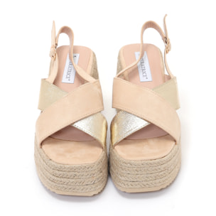 Sandali in simil pelle scamosciata con zeppa in rafia