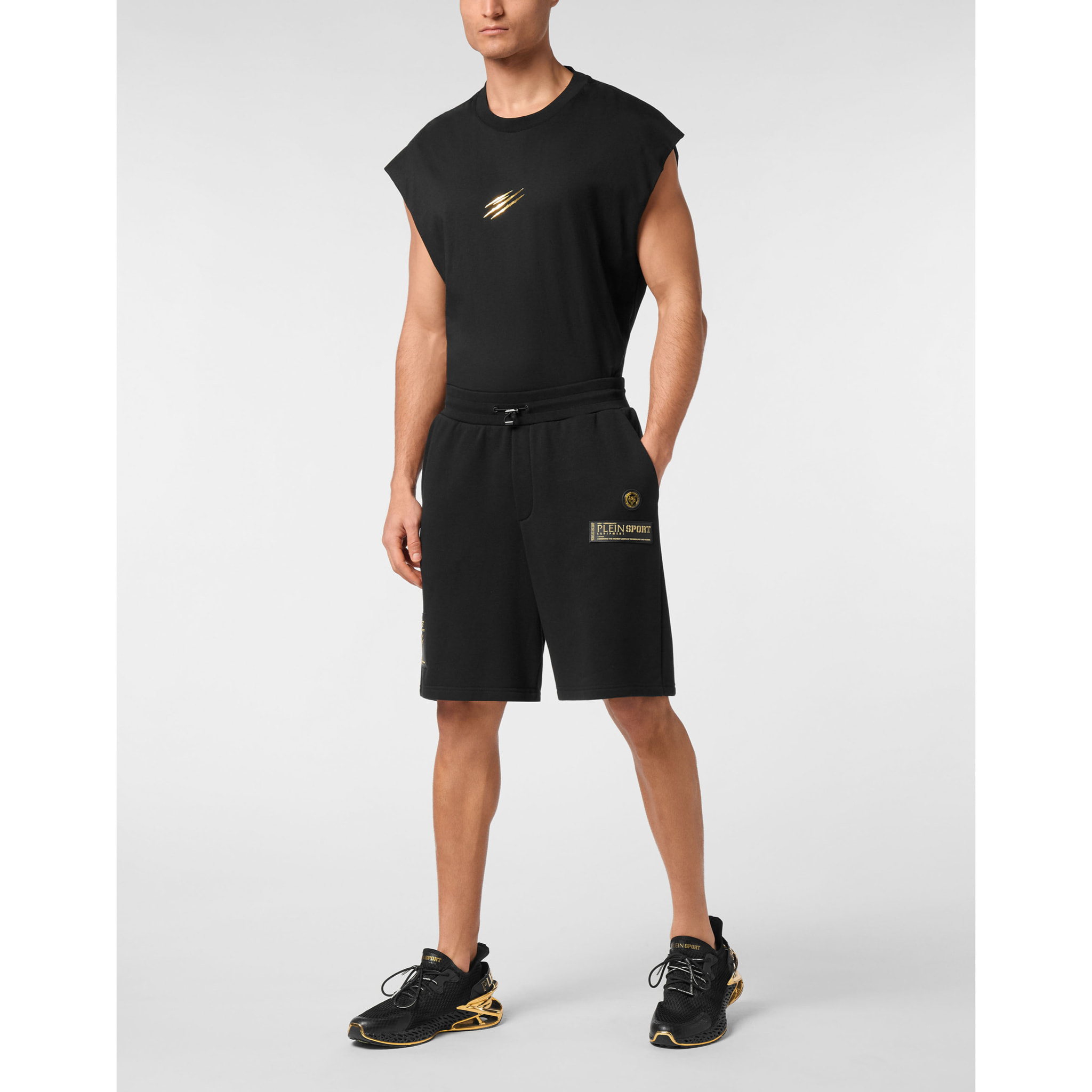 PLEIN SPORT Pantalones cortos deportivos