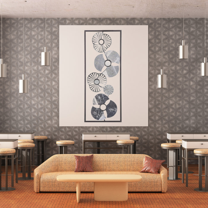 - Decoración de pared de metal con diseño de una flor