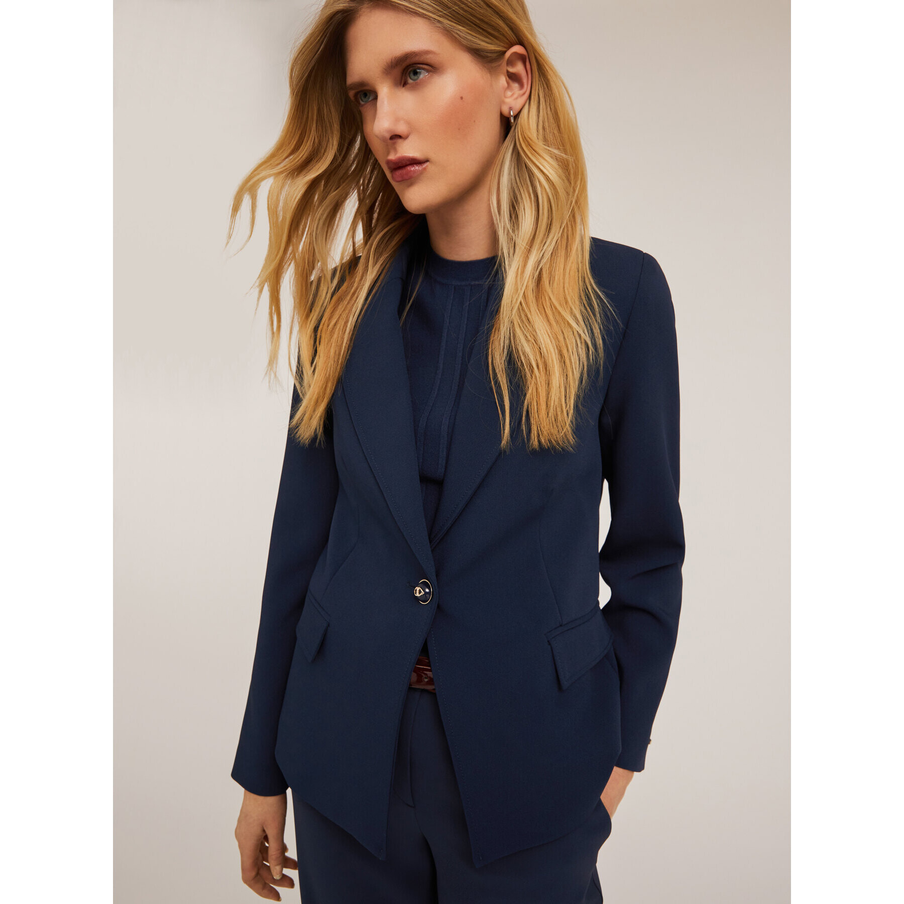 Motivi - Chaqueta de traje de botonadura sencilla en tejido crepé - Azul