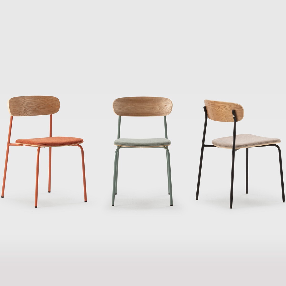 Lot de 2 chaises en tissu et effet bois - SVALA