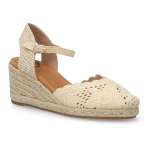 Alpargata valenciana cuña con adornos calados para mujer