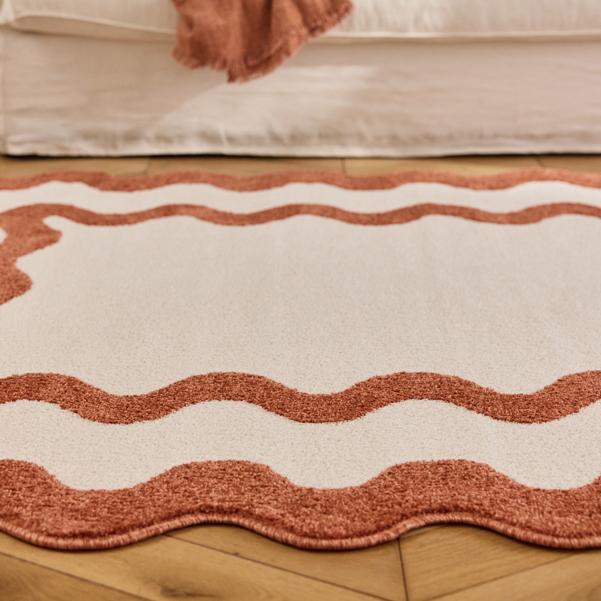 PANTONE - Tapis terracotta à bords festonnés TERRA DEL SOL