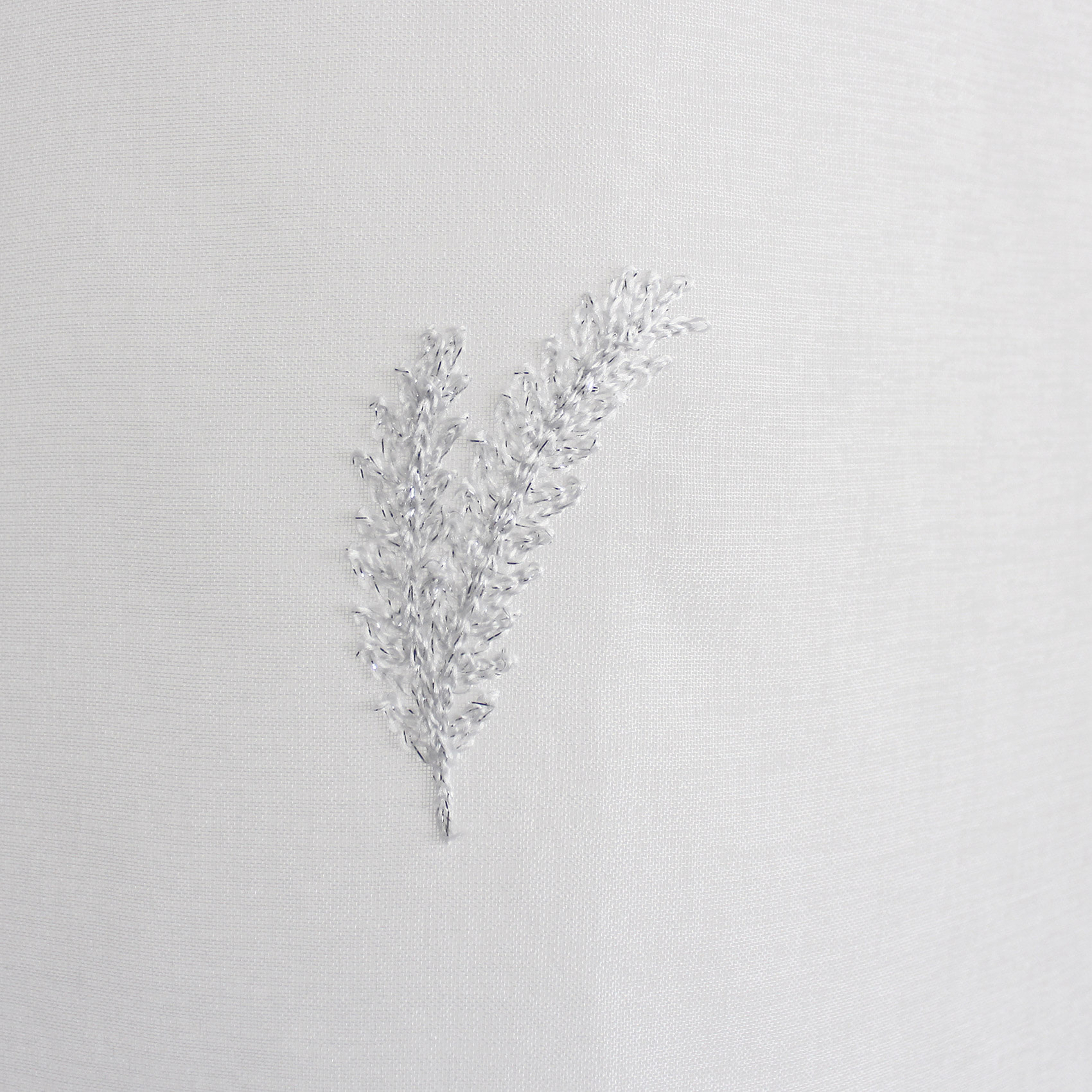 Paire de petits voilages aux broderies bicolores - Blanc