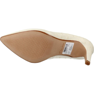 Salones Mujer de la marca CLARKS  modelo GENOA85 COURT White