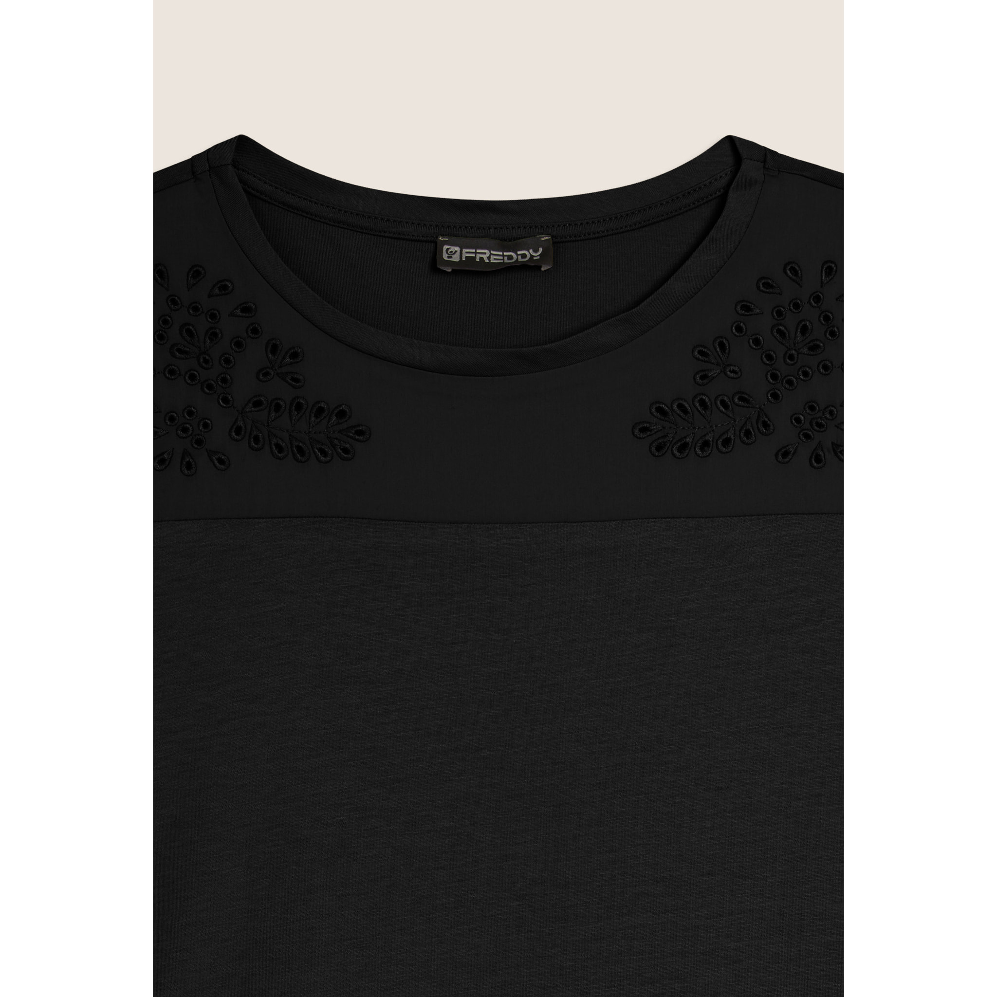 T-shirt in Jersey con Ricami Floreali