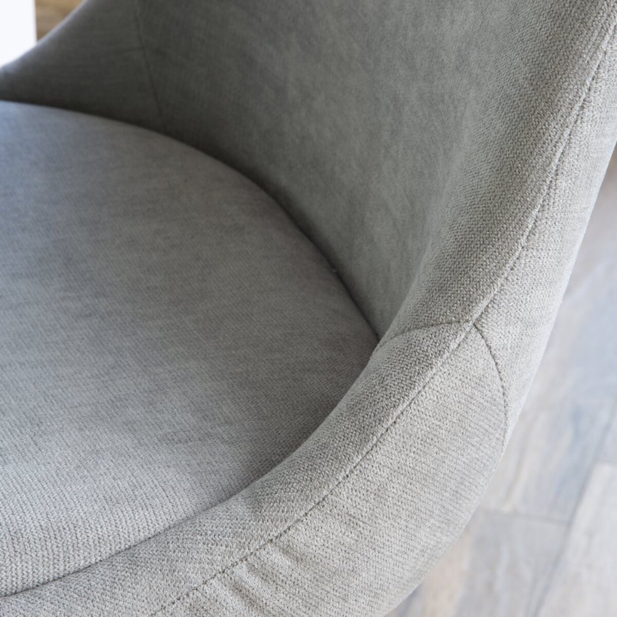 Pack de 4 chaises -tissu et bois, pieds métaliques-couleur gris 47 x 87 x 51 cm