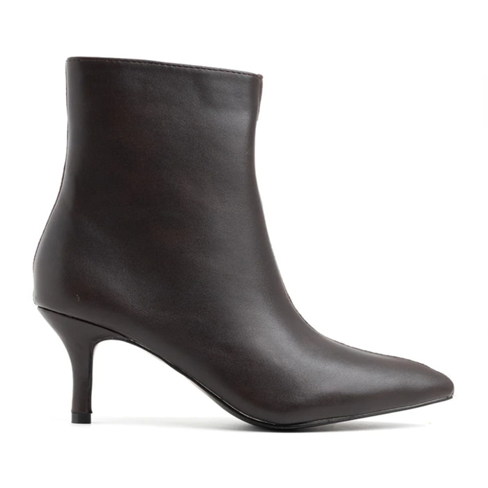 Tronchetto a punta con cucitura frontale - MARRONE