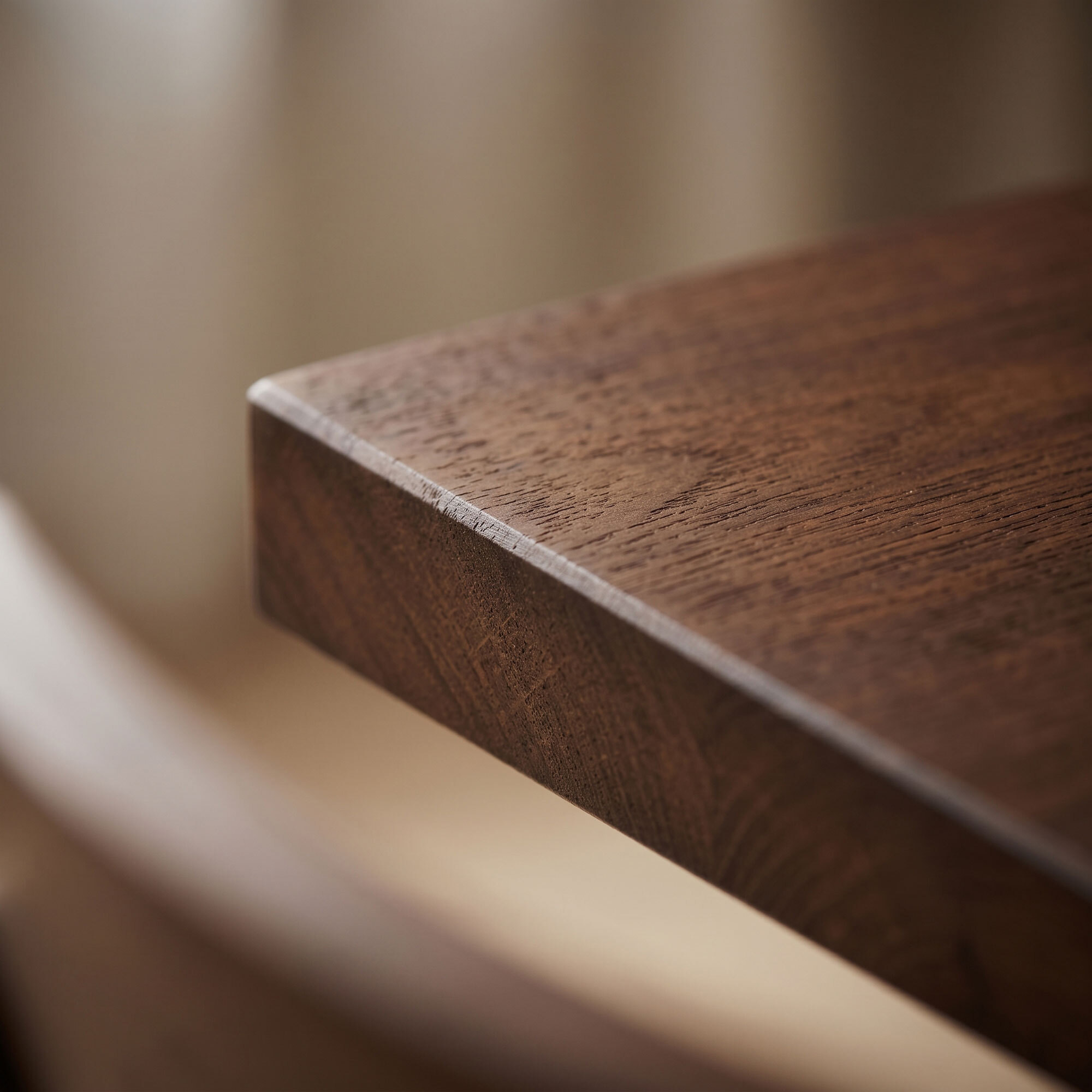 Tavolo da pranzo 220x100cm in legno e metallo con piedi ad "X" e ripiano in colore legno teak