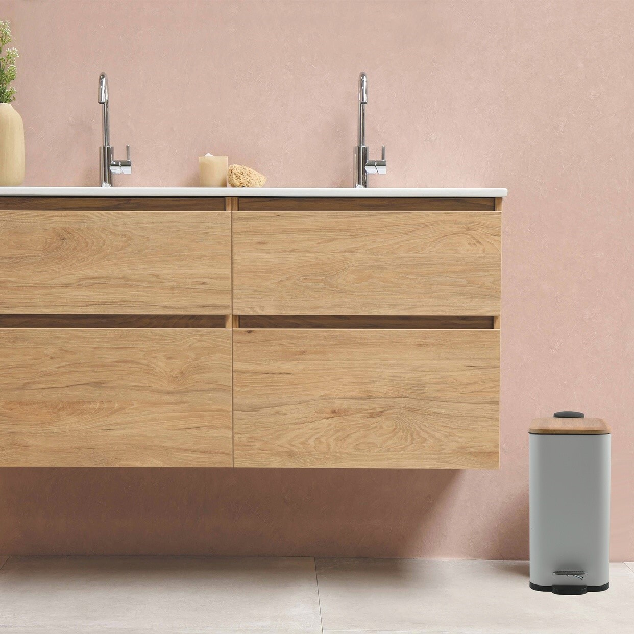 Cubo de basura con pedal ERIK de 5L en color Blanco - 14x28x29cm