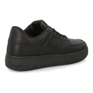 Zapatillas urbanas con suela gruesa