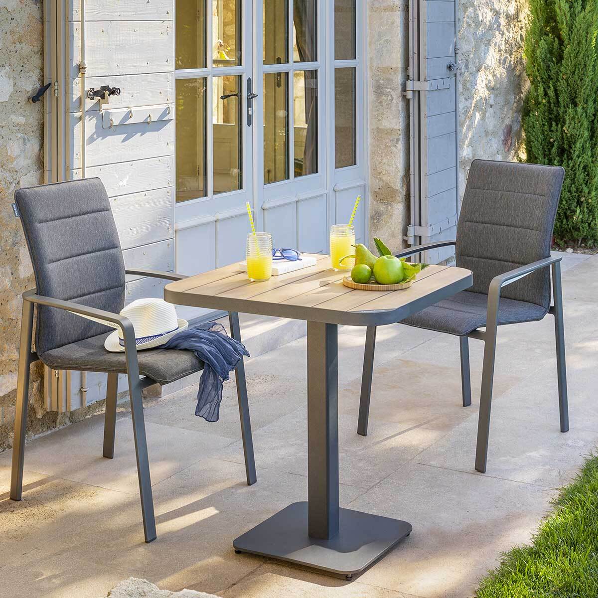Table de jardin bistro Tyla Acacia & Graphite