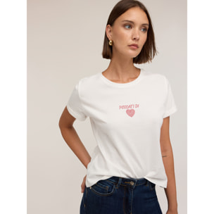 Motivi - Camiseta con letras y corazón de strass - Blanco