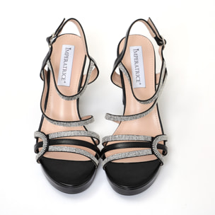 Sandali in simil pelle con tacco alto comodo e fasce ricoperte di strass