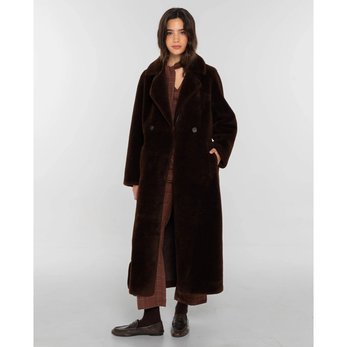 Abrigo largo de pelo de mujer