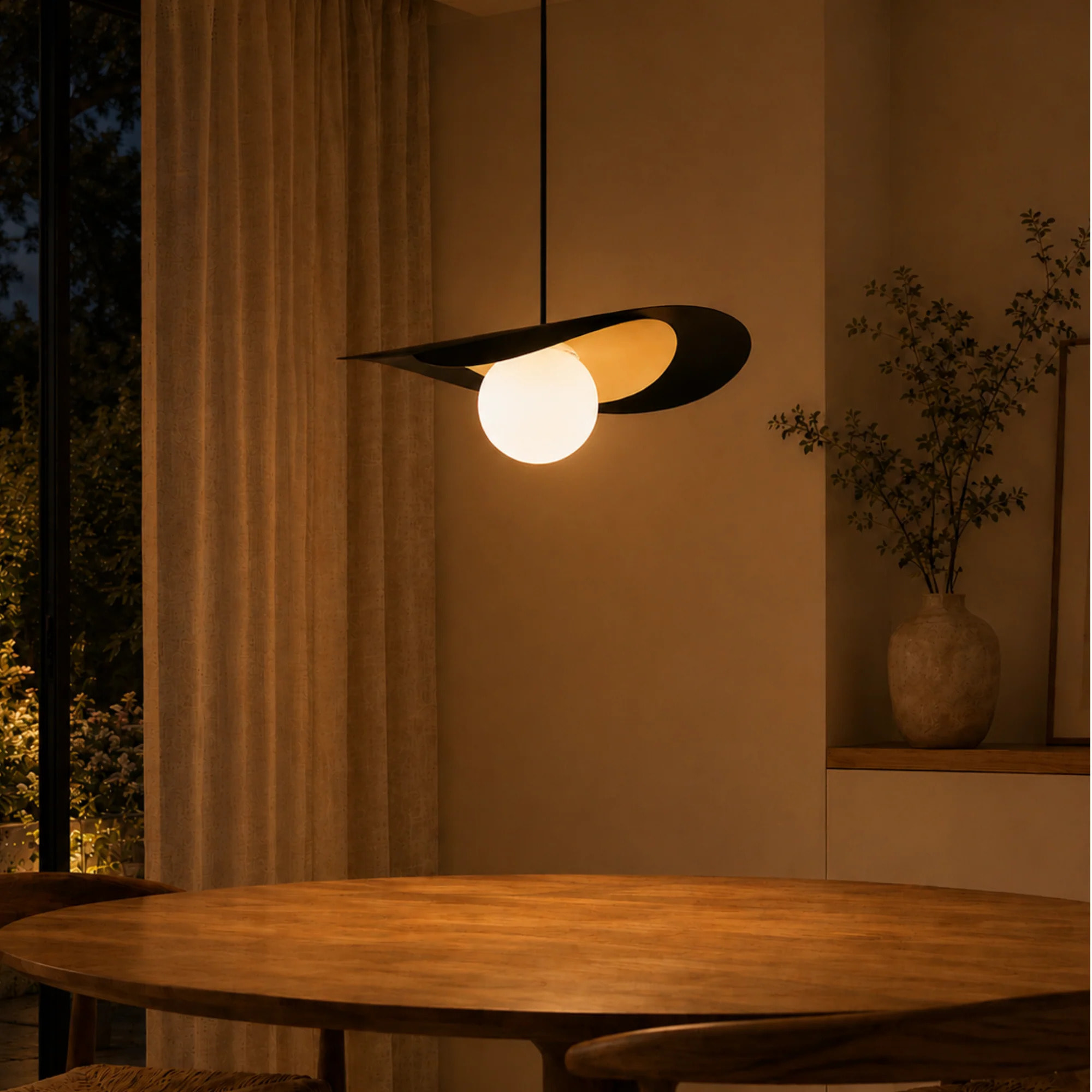 Suspension en métal noir et doré 50 cm - Iris