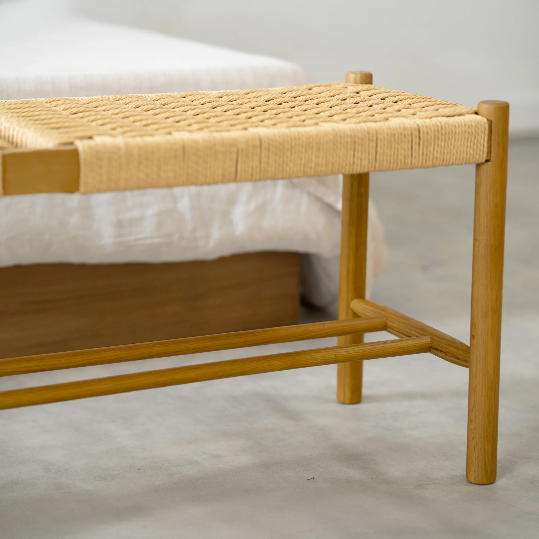 Banc 2 places en bois de chêne massif avec tressage - Kepler