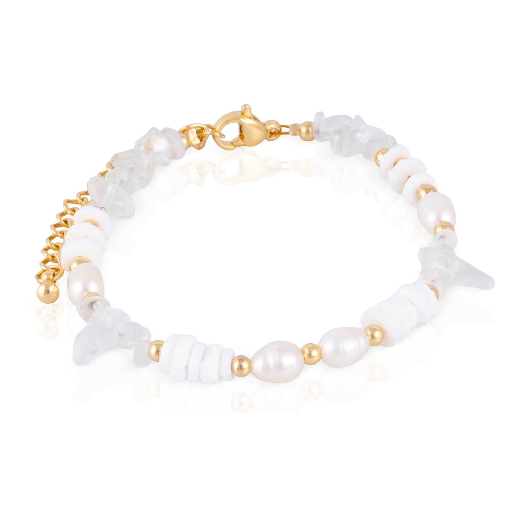 Pulsera de ópalo, conchas y perlas naturales con cierre de mosquetón.
