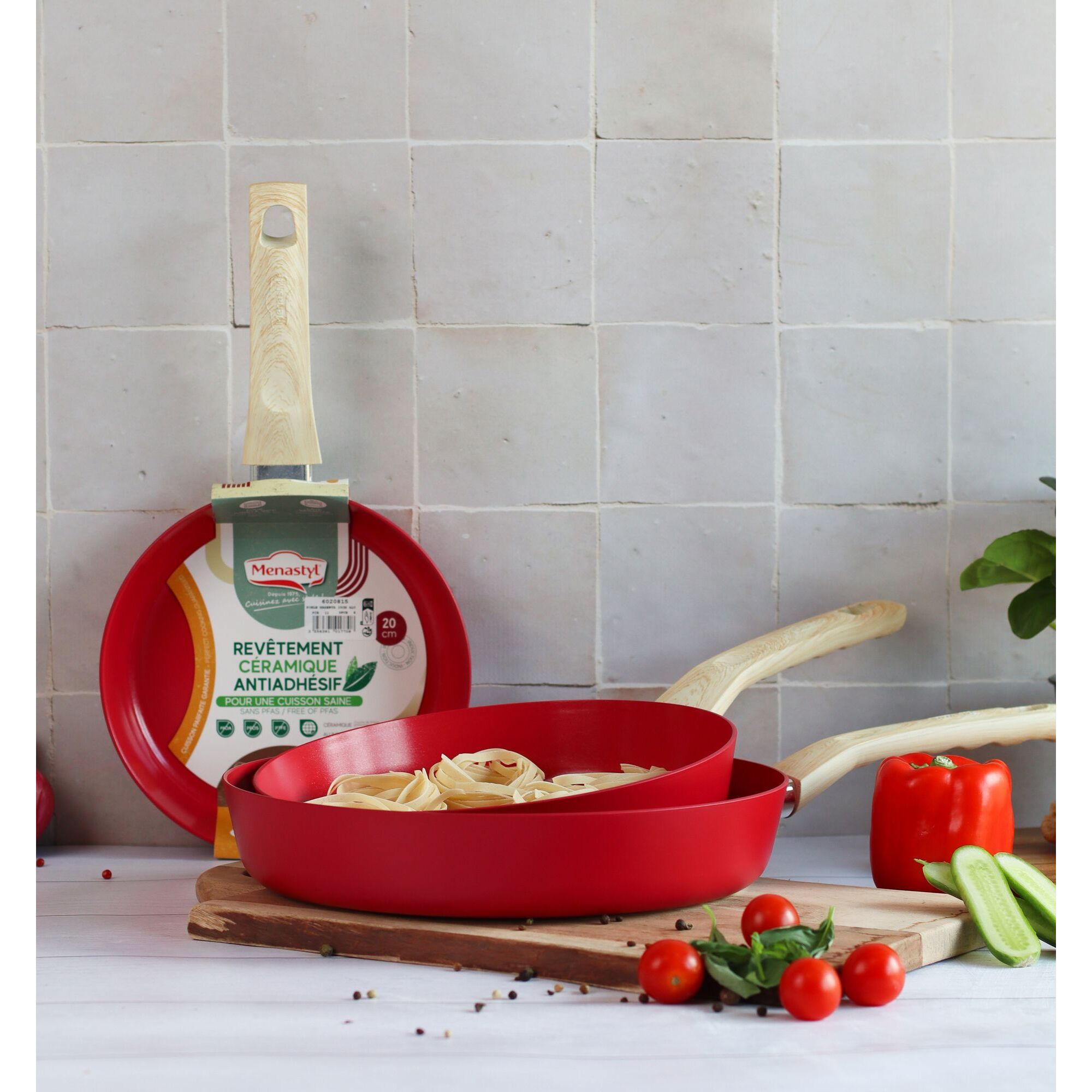 Poêle 20cm avec revêtement céramique rouge - tous feux COLORAMA