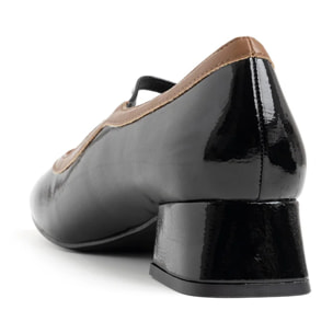 Decolleté con tacco quadrato e cinturino - NERO