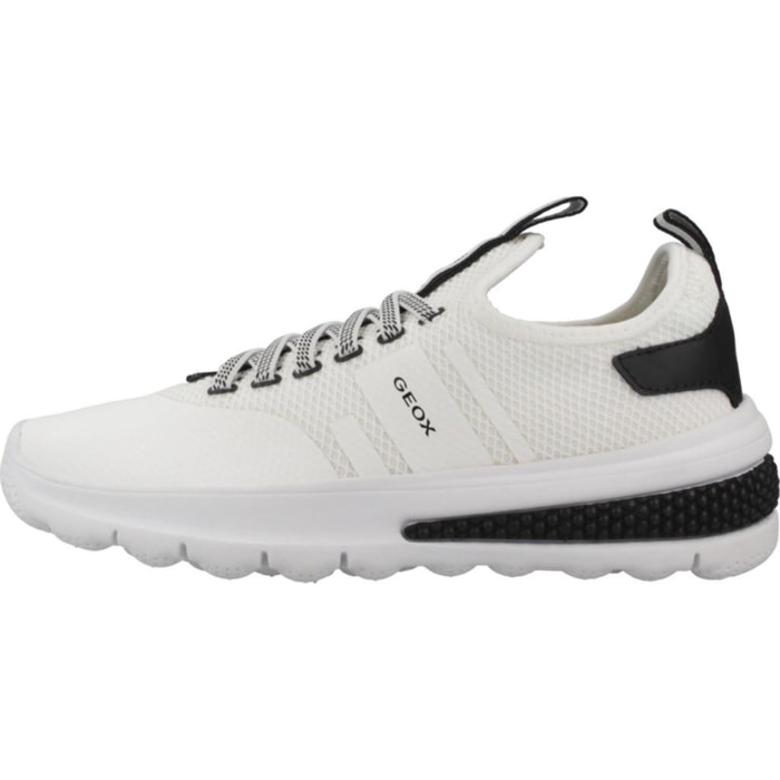 Zapatillas Niño de la marca GEOX  modelo J ACTIVART BOY BLANCO