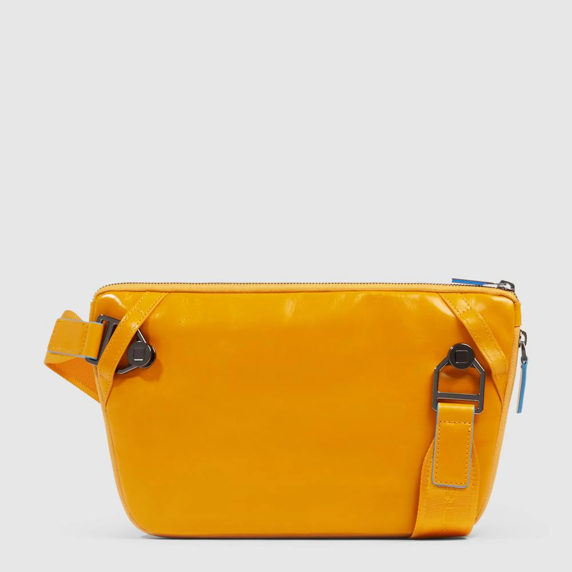 Piquadro Marsupio piatto espandibile in pelle con attacchi tracolla riposizionabili e tasca per AirPods®