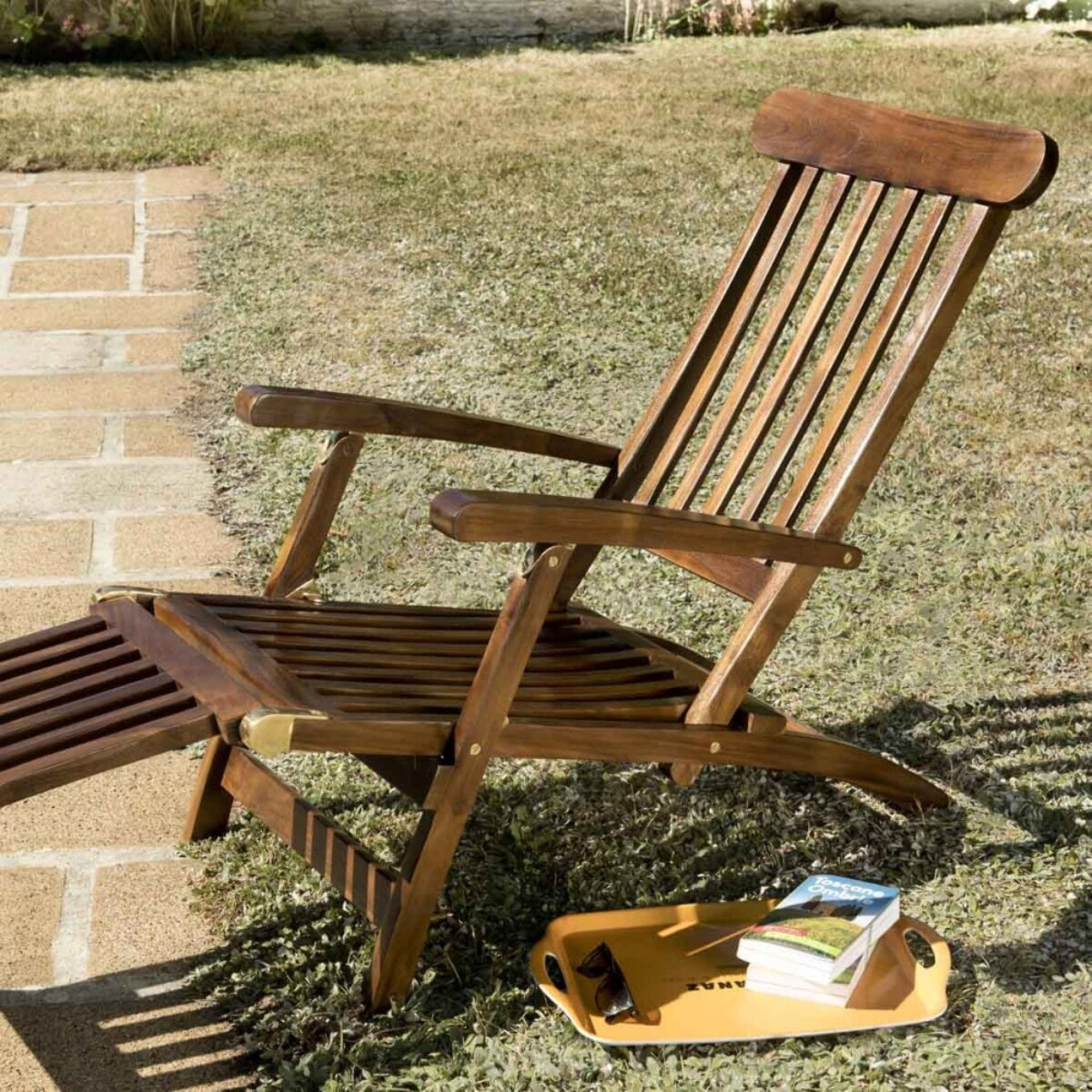 MAEVA - Chaise longue de jardin en bois teck huilé