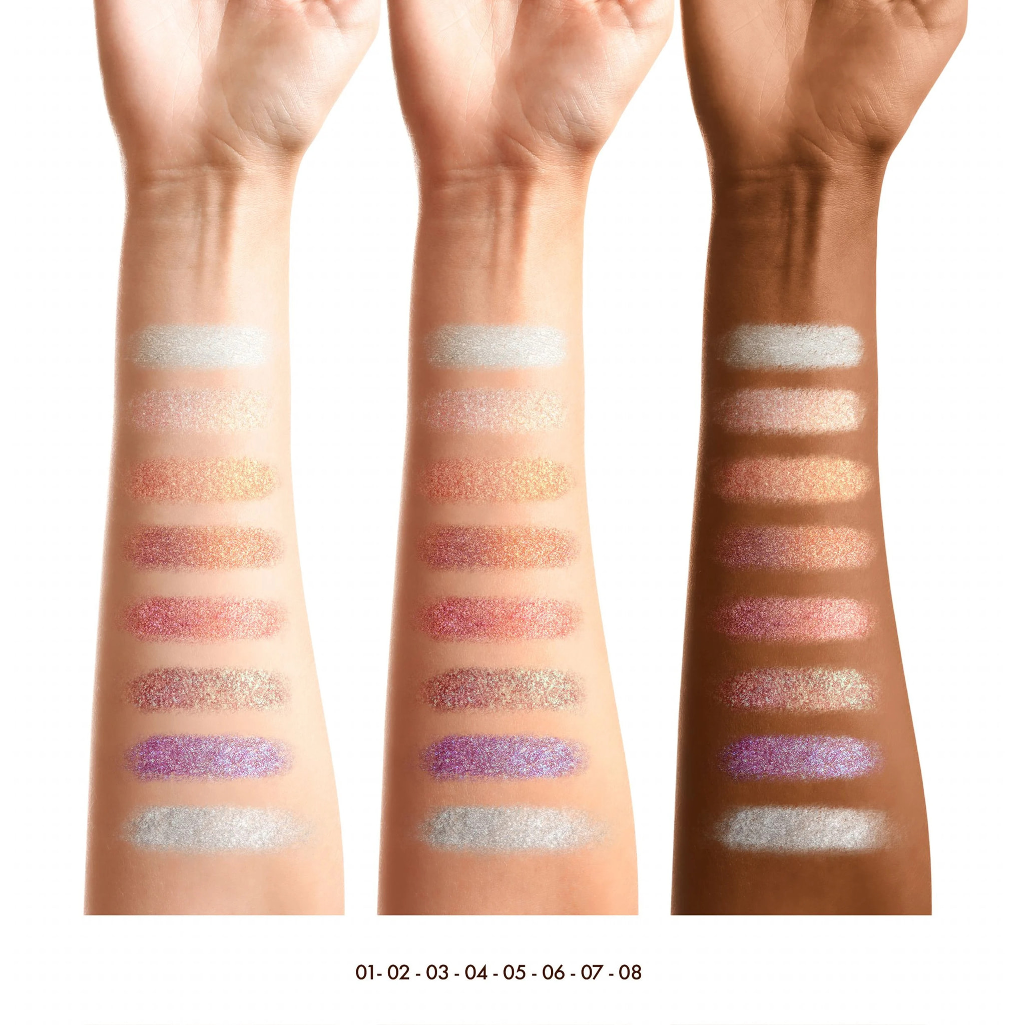 STARDUST EYESHADOW Ombretto in polvere dalla texture ibrida.