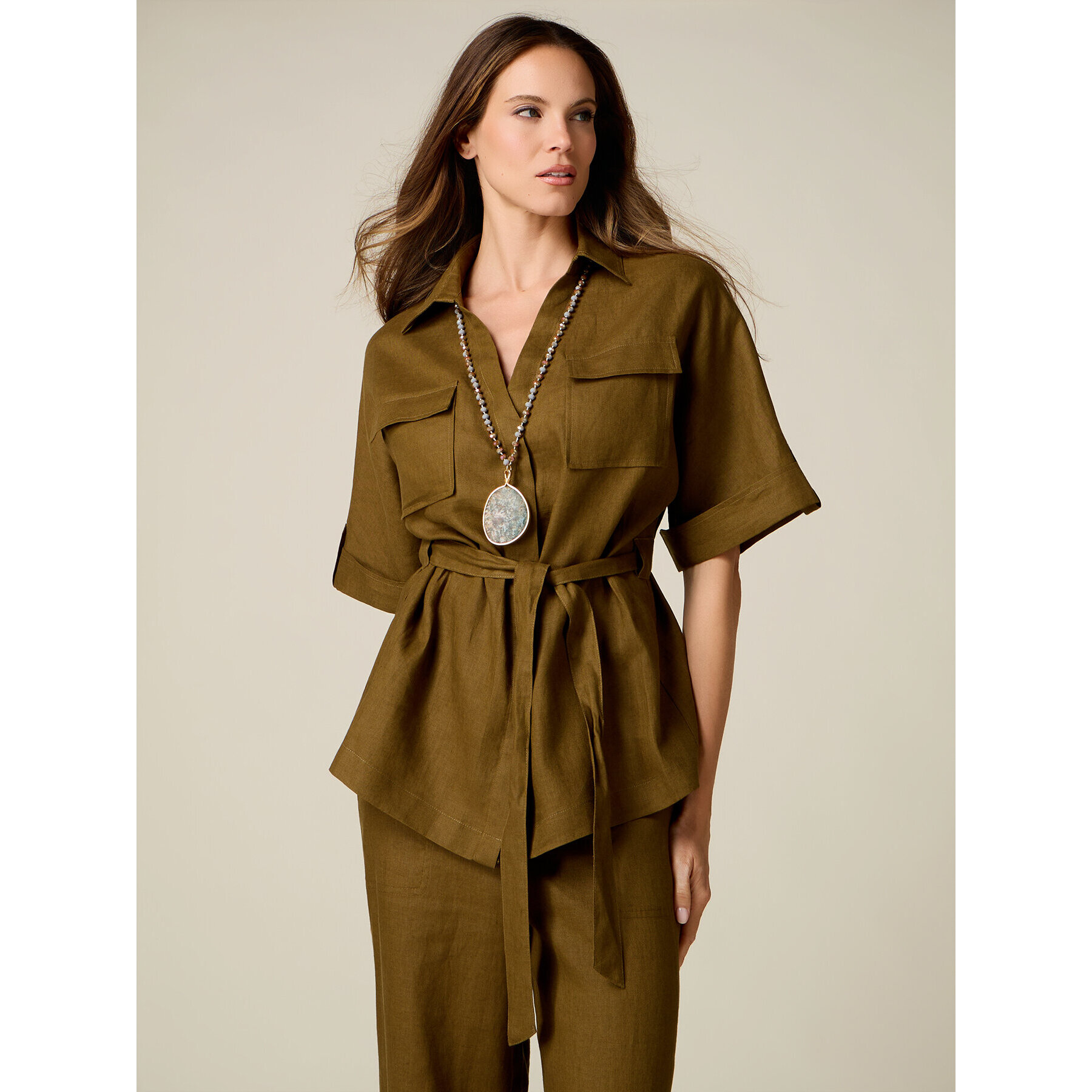 Oltre - Camicia in lino con cintura e taschini - Verde militare