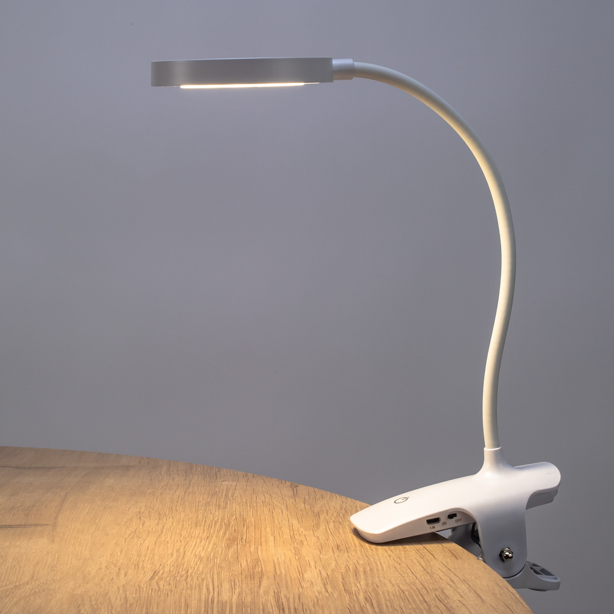 FORLIGHT Lessen Lámpara de escritorio LED Portátil con Regulador de Intensidad. Brazo flexible, pinza de fácil Fijación. Blanco.