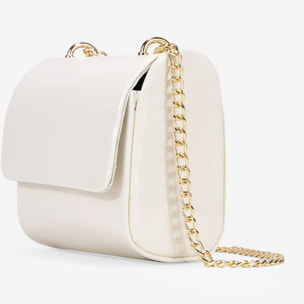 Bolso de fiesta beige en charol