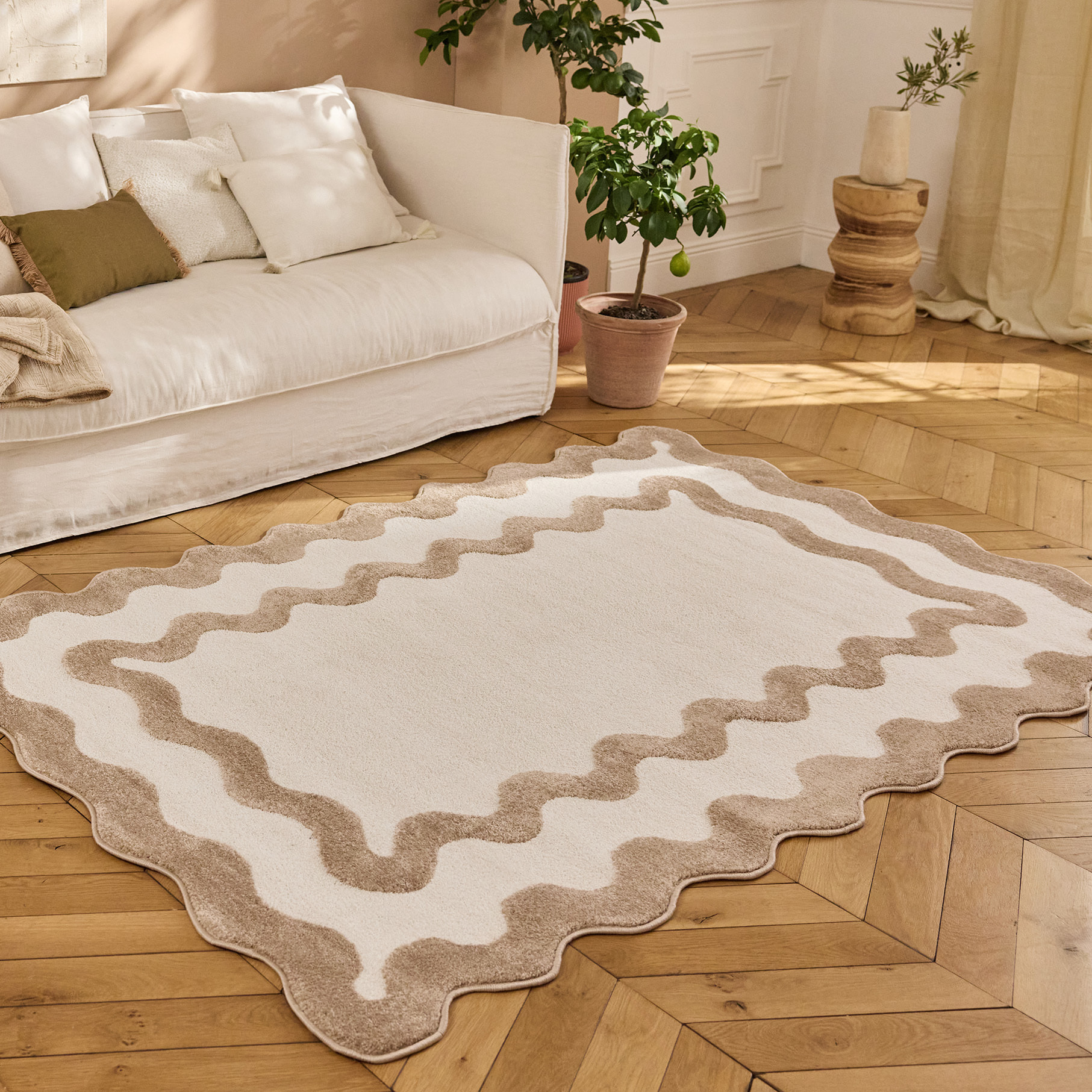 PANTONE - Tapis beige à bords festonnés TERRA DEL SOL