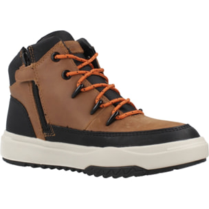 Zapatillas Niño de la marca GEOX  modelo J BUNSHEE BOY B ABX MARRON
