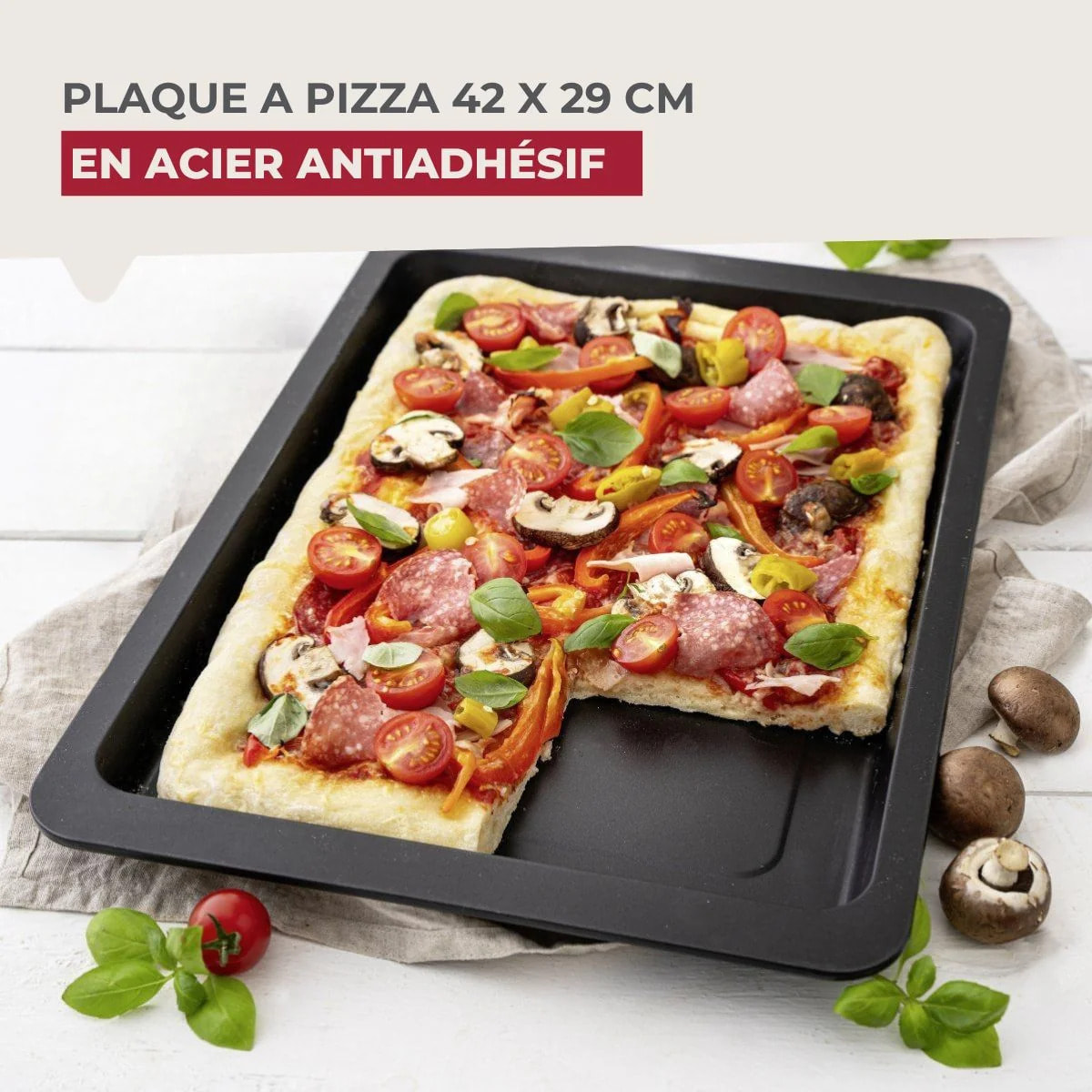 Ensemble pour pizza avec une plaque de cuisson four, 2 planches à pizza rondes et une roulette à pizza Fackelmann