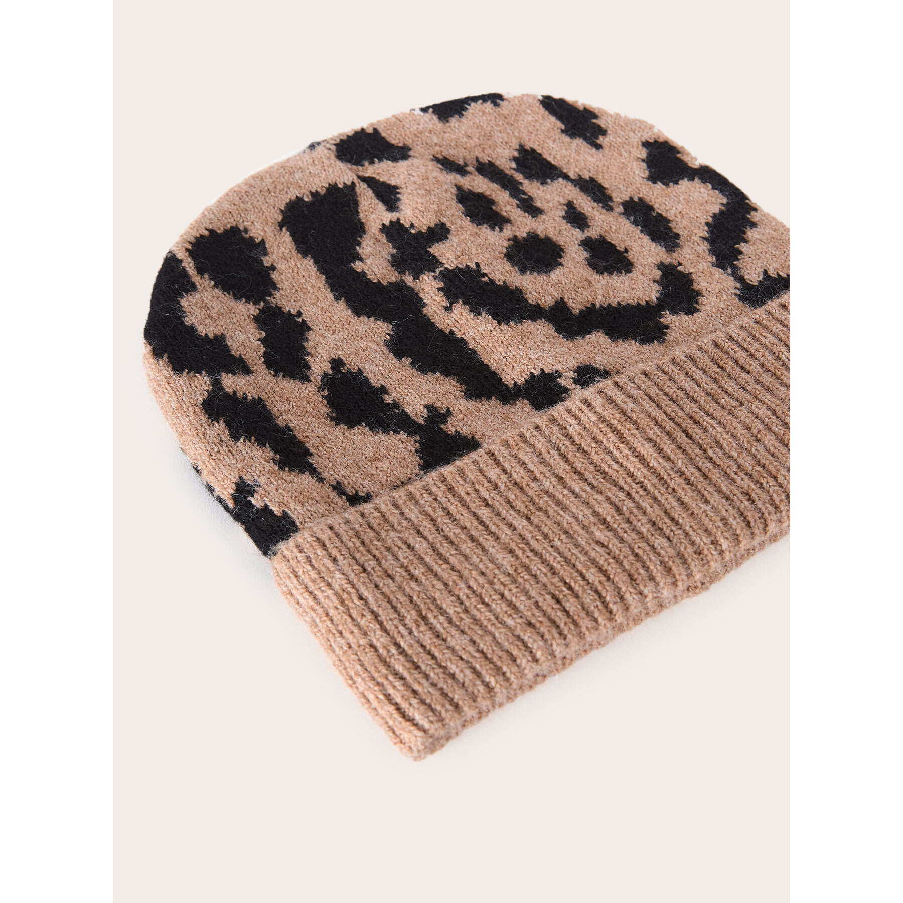 Motivi - Set sciarpa e berretto fantasia animalier - Beige