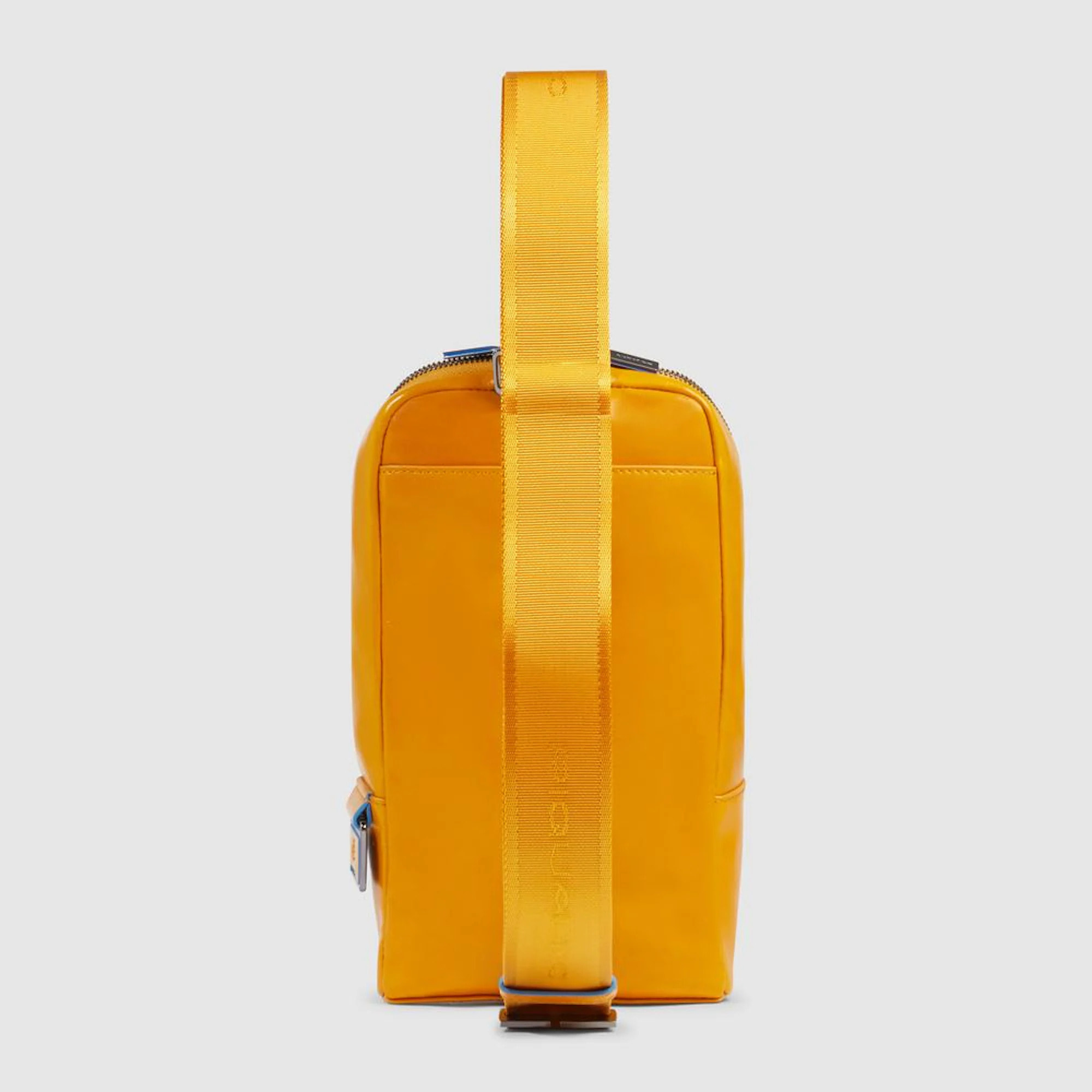 Piquadro Zaino monospalla personalizzabile in pelle porta iPad®mini