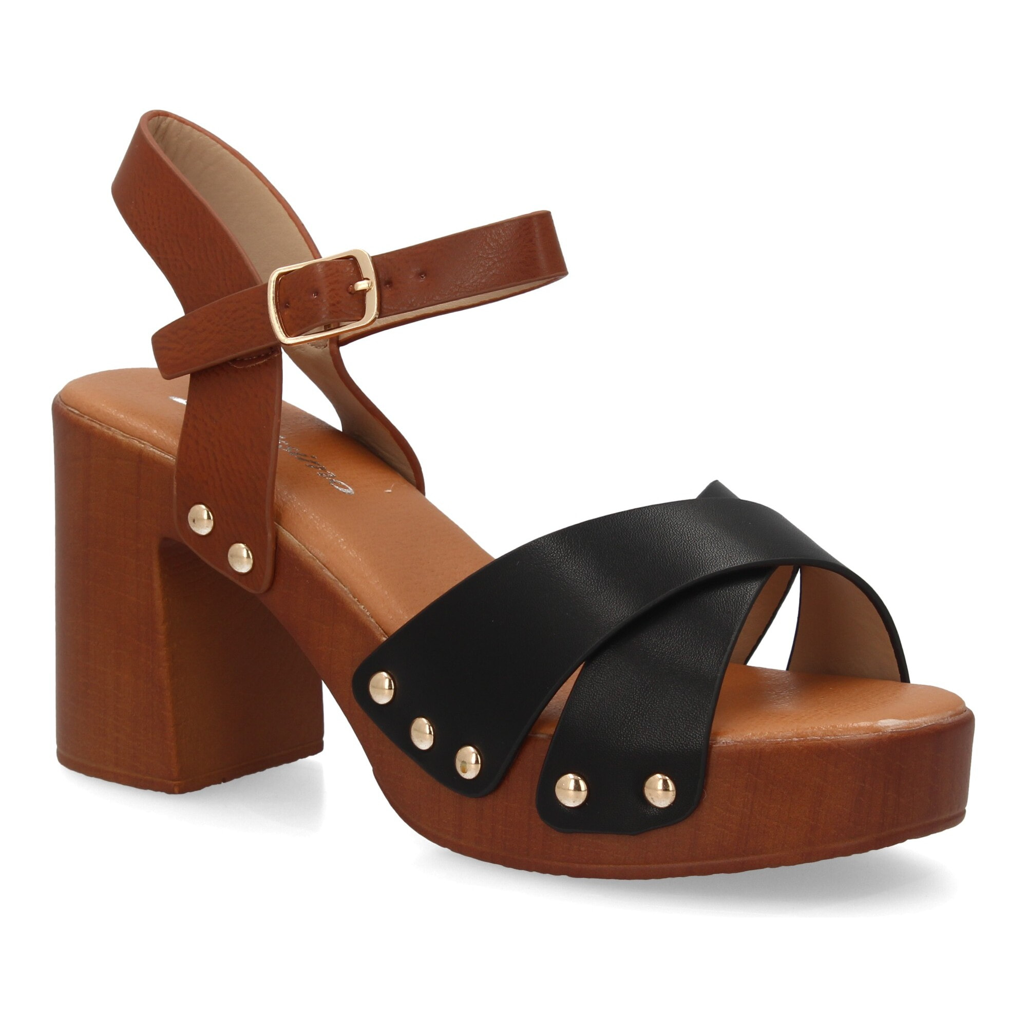 Sandalia plataforma mujer con tiras cruzadas y tachuelas